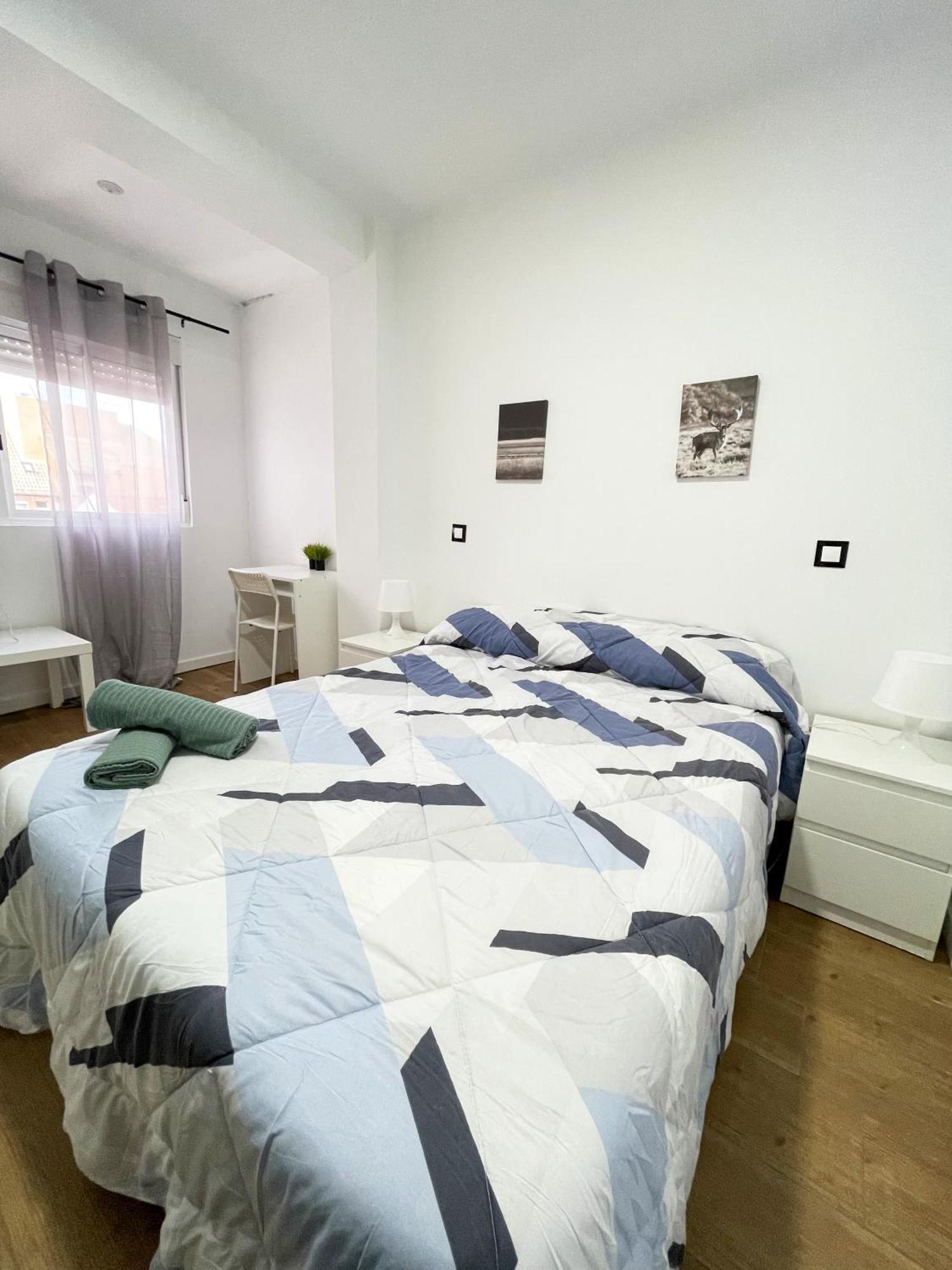 Chill Madrid Apartament Екстериор снимка